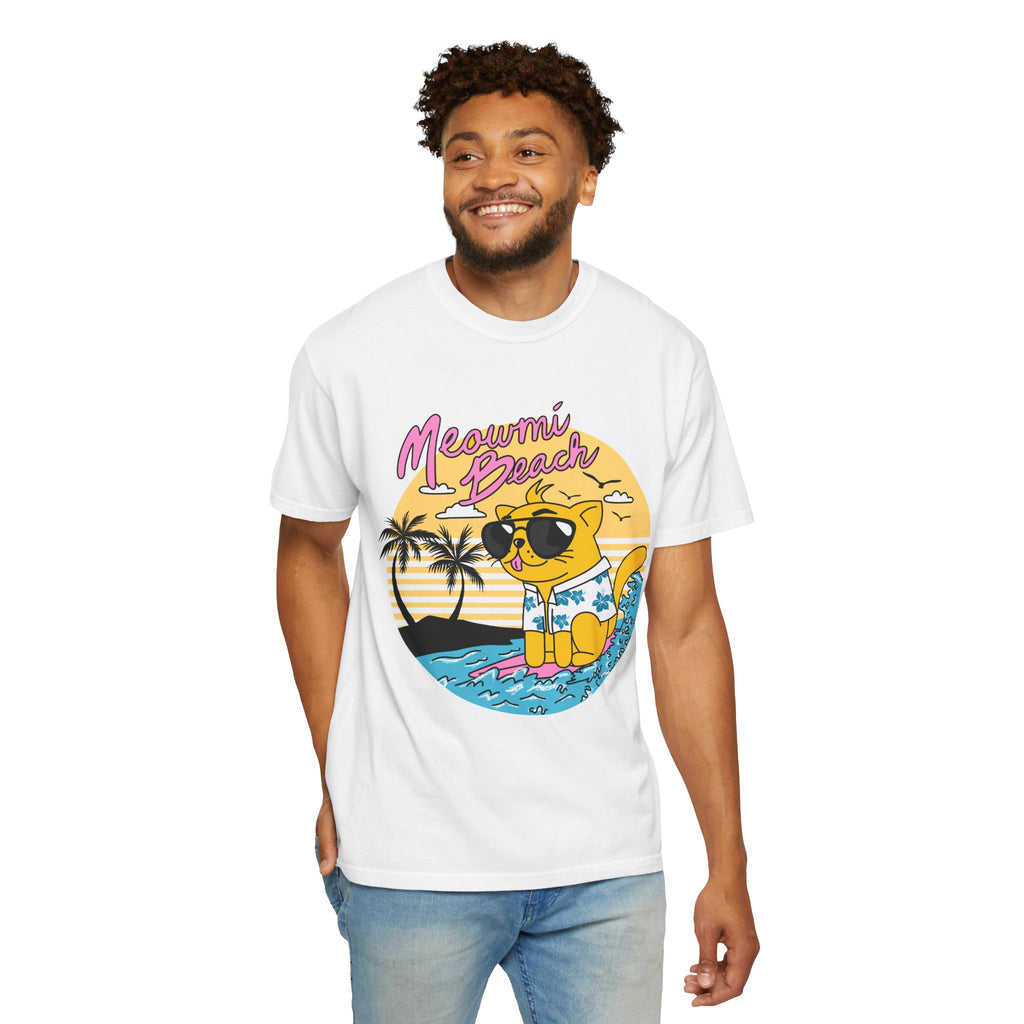 Meowmi Beach cat graphic T-Shirt | Retro summer palm surf design