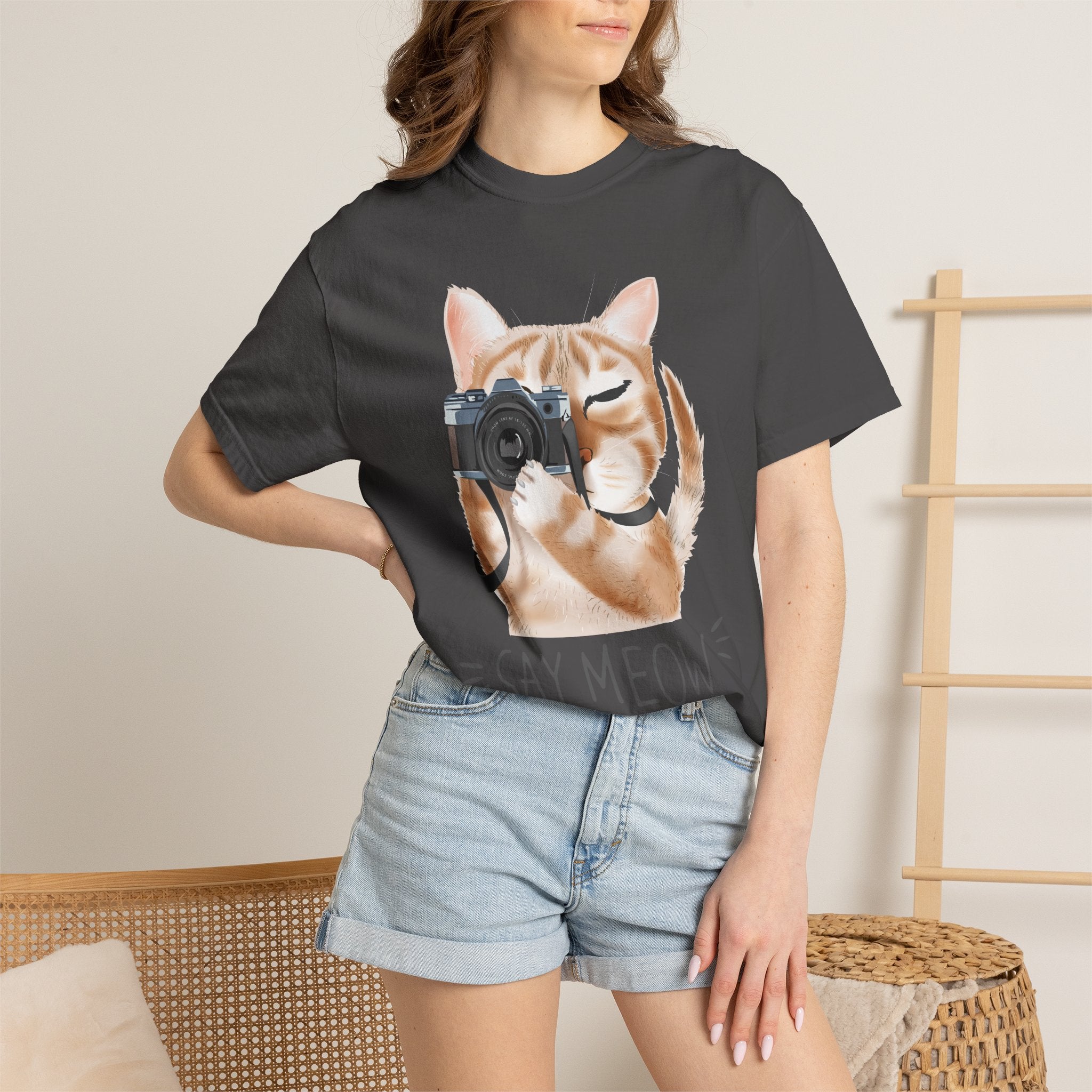 Cat Photographer Say Meow T-shirt | Cute Cat with Camera Tee