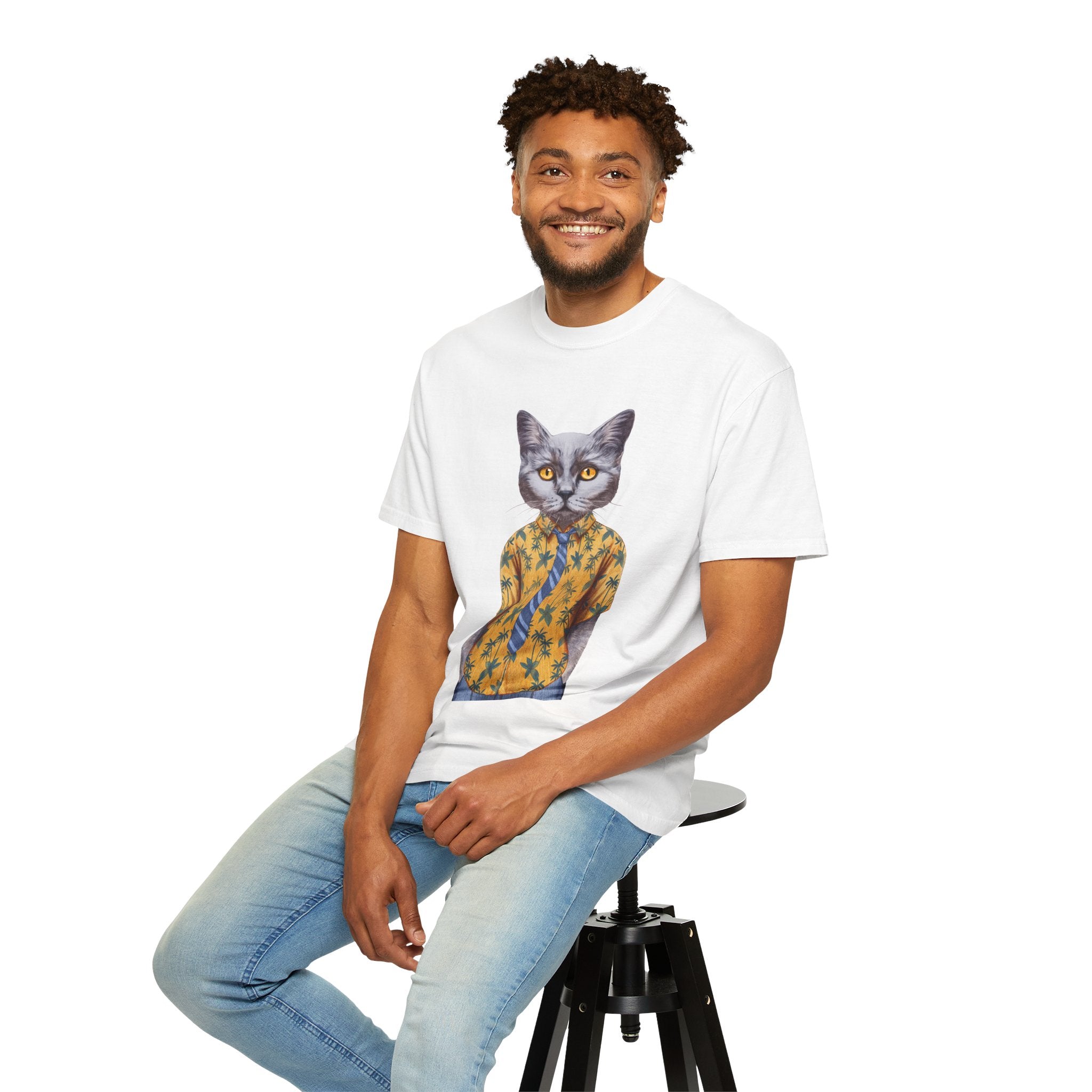Cat in Hawaiian Shirt T-Shirt | Retro Cat Portrait, Tropical Leaves