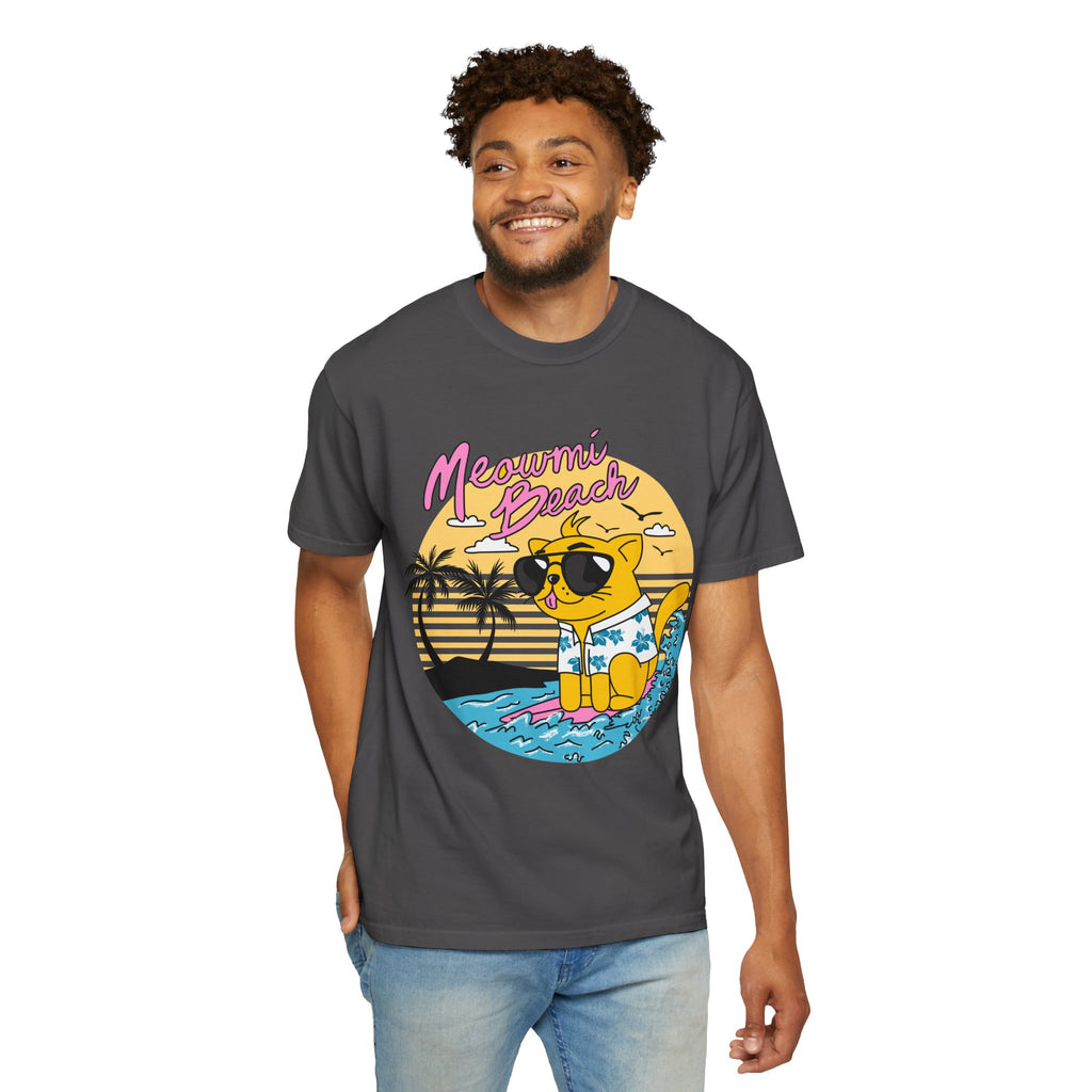 Meowmi Beach cat graphic T-Shirt | Retro summer palm surf design